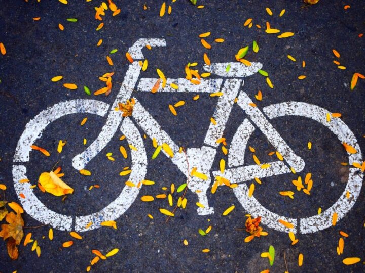 Kolejny odcinek ścieżki pieszo-rowerowej na Malinie w Opolu korzystnym dla amatorów aktywności fizycznej