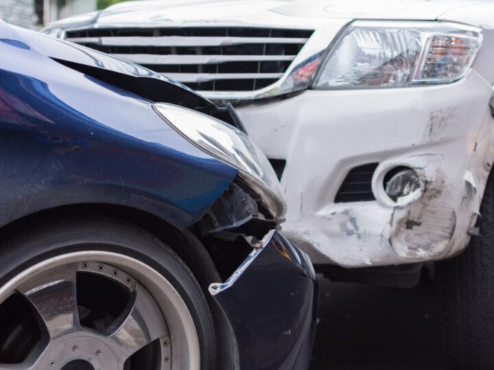 Tragedia na drodze krajowej 42: Dwa życia stracone, apel o ostrożność!