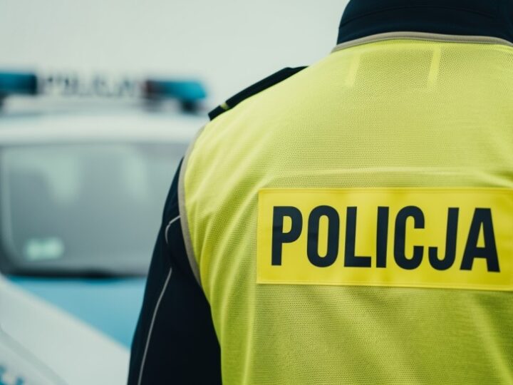 Wakacyjne powroty pod kontrolą: Policja w Brzegu walczy z nadmierną prędkością