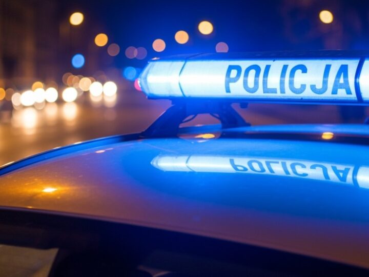 Opole: Agresywny mężczyzna atakuje policjantów i podejmuje próbę samookaleczenia