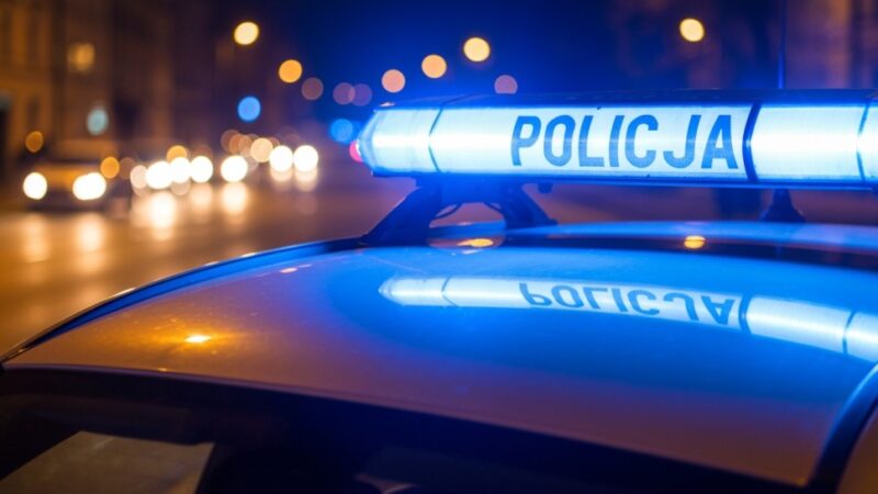 Opole: Agresywny mężczyzna atakuje policjantów i podejmuje próbę samookaleczenia