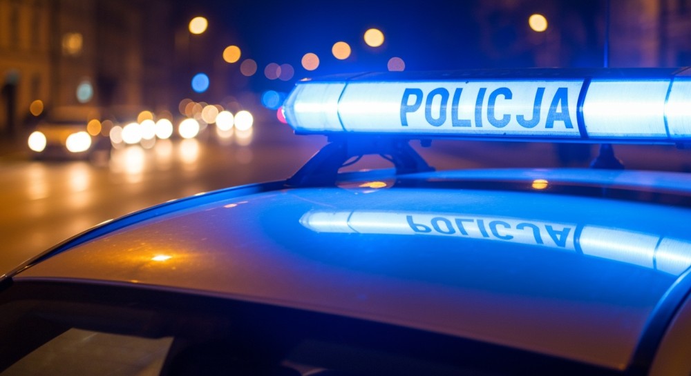 Opole: Agresywny mężczyzna atakuje policjantów i podejmuje próbę samookaleczenia