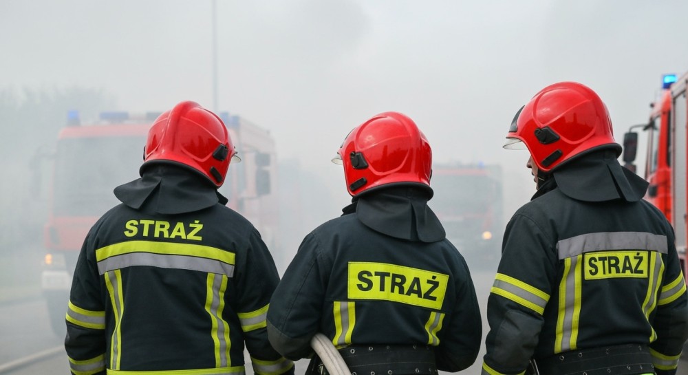 Strażacy z Krapkowic doskonalą umiejętności gaszenia pożarów wewnętrznych w intensywnym szkoleniu