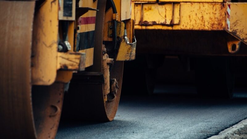 54 mln zł z UE dla Powiatu Opolskiego: Nowe drogi, ścieżki i zielone projekty!