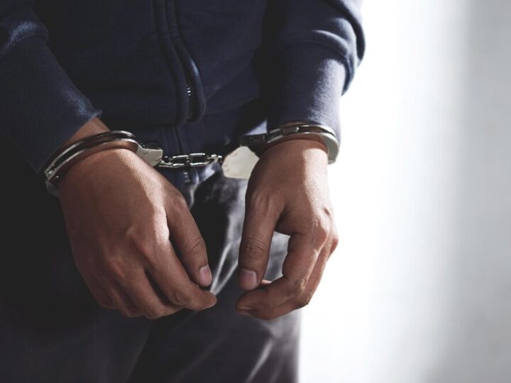 Policja w Opolu odkrywa tajniki kariery w służbie mundurowej na Targach Zawodowych