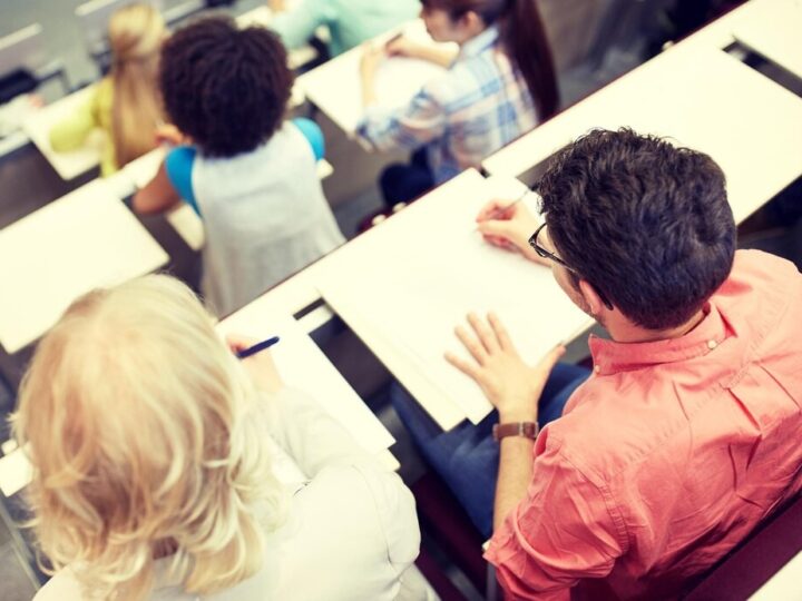 Edukacja kluczem do walki z oszustami – debata społeczna w Dobrzeniu Wielkim