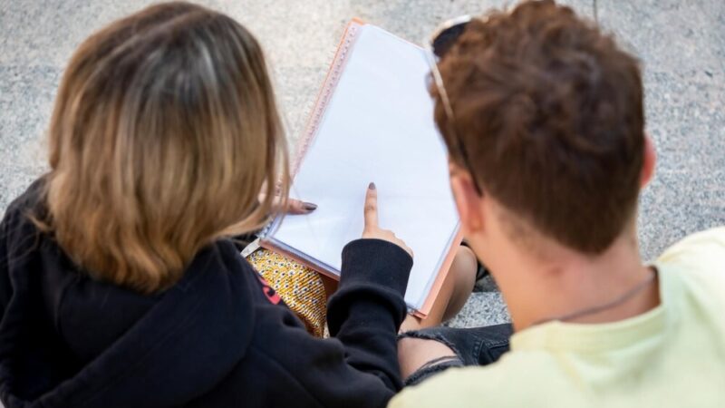 Nowa Przestrzeń dla Młodzieży w Opolu: Miejska Biblioteka Publiczna zdobywa tytuł Mistrza Kompetencji Przyszłości