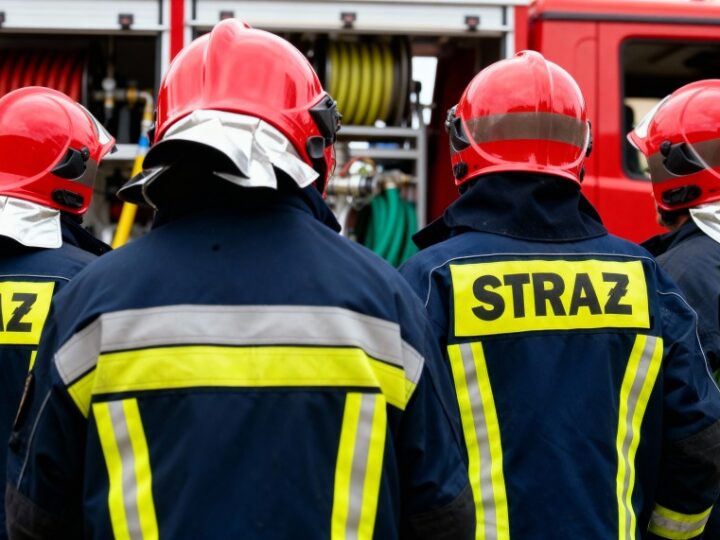 Nowy wóz strażacki w Szczedrzyku – mieszkańcy świętują poprawę bezpieczeństwa!