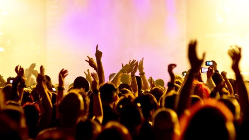 Między spojrzeniem a słowem: Wernisaż Sławomira Mielnika w Opolu