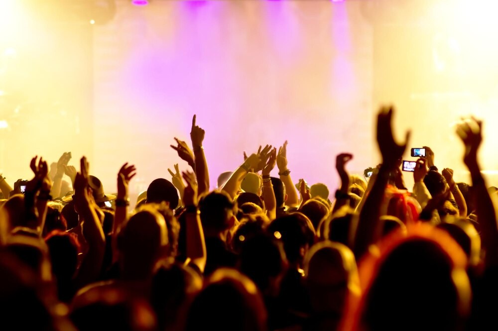 Między spojrzeniem a słowem: Wernisaż Sławomira Mielnika w Opolu