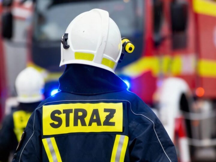 Ćwiczenia przeciwpożarowe w Centrum Usług Publicznych: OSP i samorządowcy w akcji