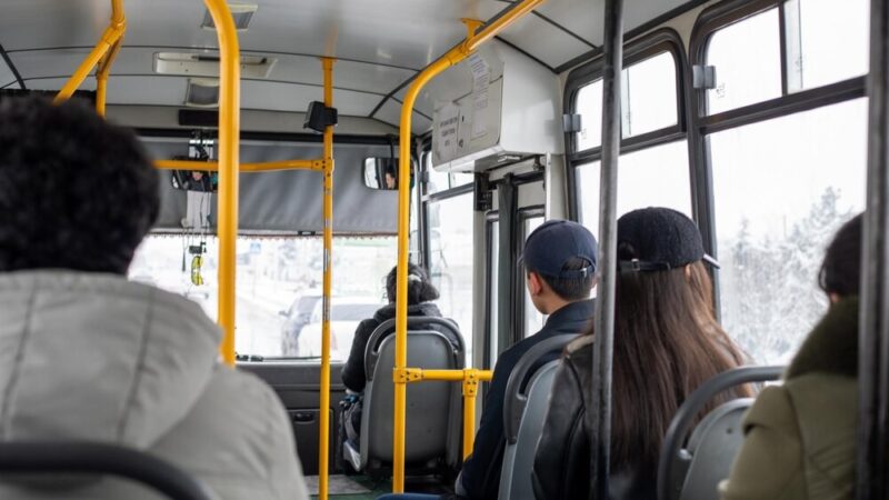 Nowe rozkłady jazdy w Gminie Komprachcice: co zmienia się dla pasażerów?