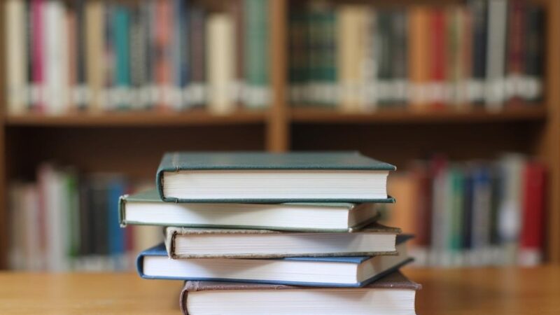 Zmiany w godzinach otwarcia Gminnej Biblioteki Publicznej w Komprachcicach od stycznia 2026