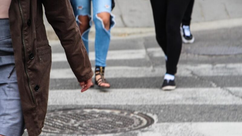 Dramatyczny wypadek w Mechnicach: 5-latka ranna w wyniku nieostrożności brata