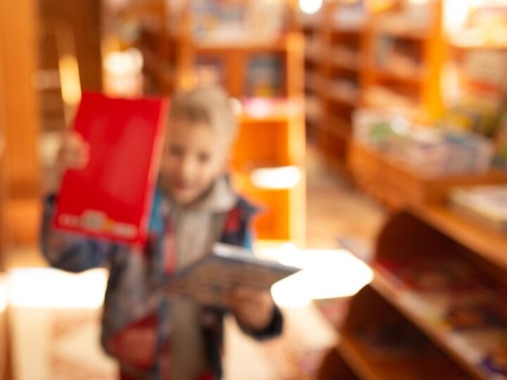 Nowe laptopy i tablety w szkołach Gminy Dąbrowa: krok w stronę cyfryzacji edukacji