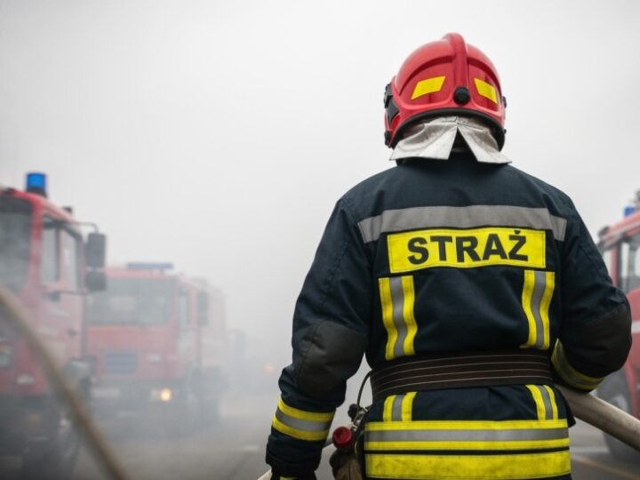Ewakuacja z zadymionego poddasza w Opolu po pożarze