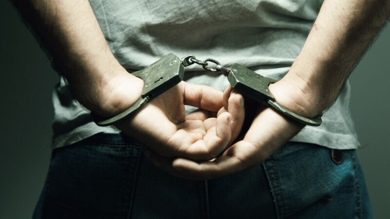 Policjantki z Nysy zatrzymały poszukiwanego mężczyznę w Audi