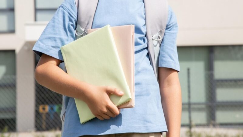 Młodzież z Opolszczyzny otrzymuje sprzęt do nauki pierwszej pomocy