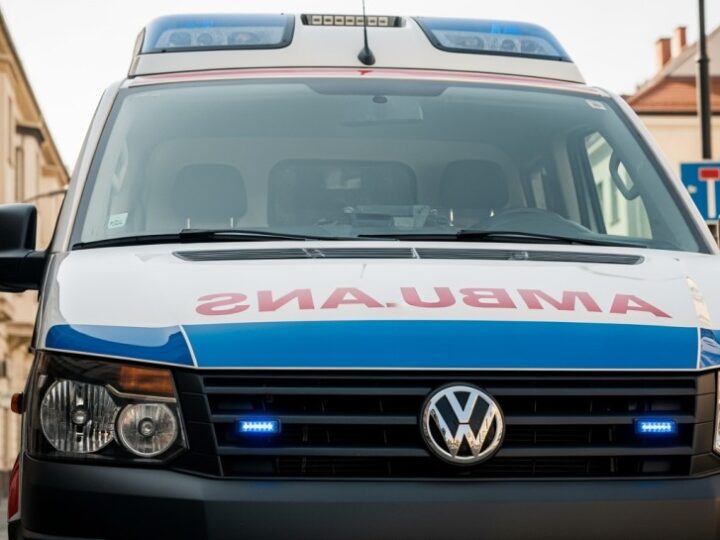 Policjanci z Głubczyc edukują harcerzy o bezpieczeństwie podczas ferii