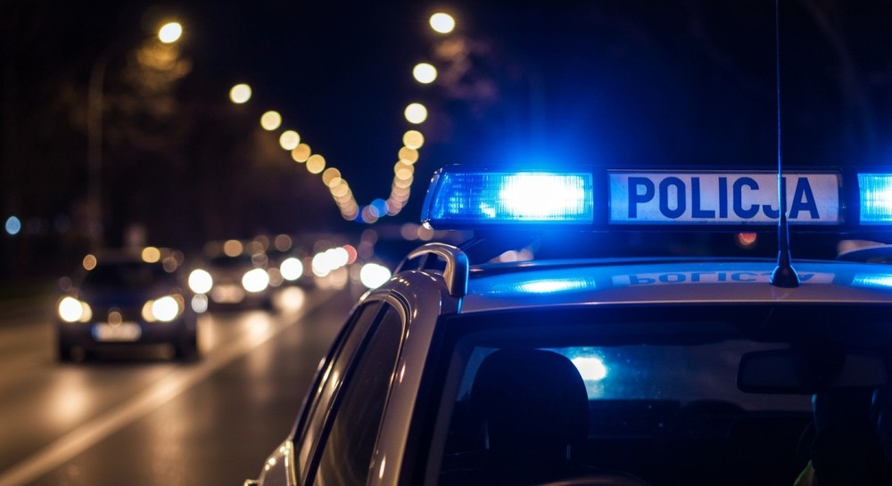 Policjanci w Namysłowie promują służbę i aktywny styl życia podczas dni otwartych siłowni