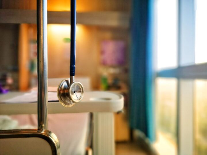 Młodzież w Prudniku uczy się, jak unikać zagrożeń i szukać pomocy