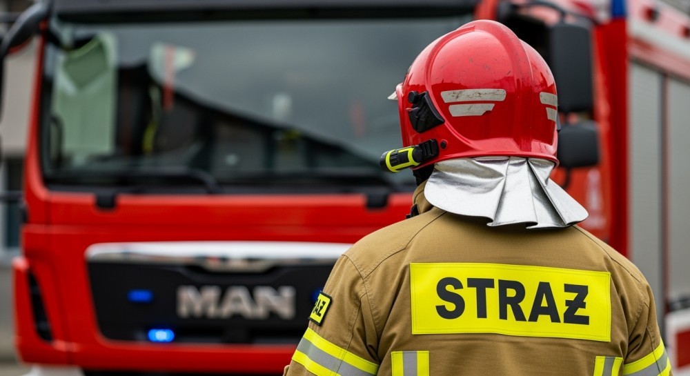 OSP Szczepanowice w akcji: Usunięcie niebezpiecznej gałęzi na DW 414