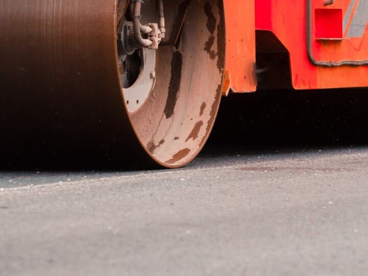 Modernizacja progów zwalniających na ul. Sikorskiego w Gminie Ozimek – nowa jakość i bezpieczeństwo