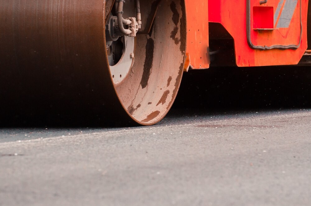 Modernizacja progów zwalniających na ul. Sikorskiego w Gminie Ozimek – nowa jakość i bezpieczeństwo