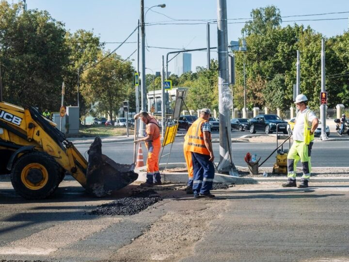 Codziennie 600 ton asfaltu na budowie węzła drogowego w Opolu!