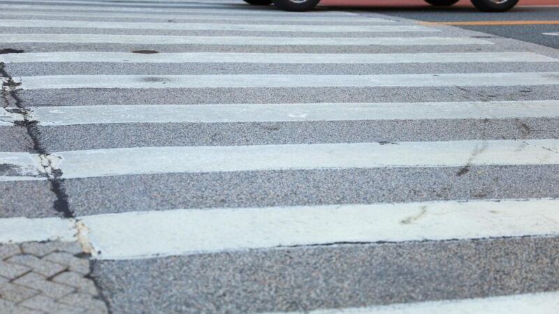 Bezpieczna droga do szkoły: Policja w Opolu przypomina o ostrożności