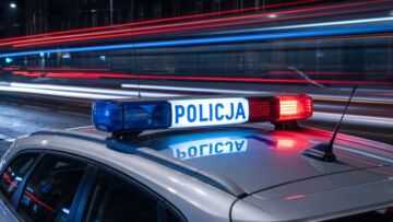 Brzeg: pijany kierowca uszkodził auto. Został deportowany